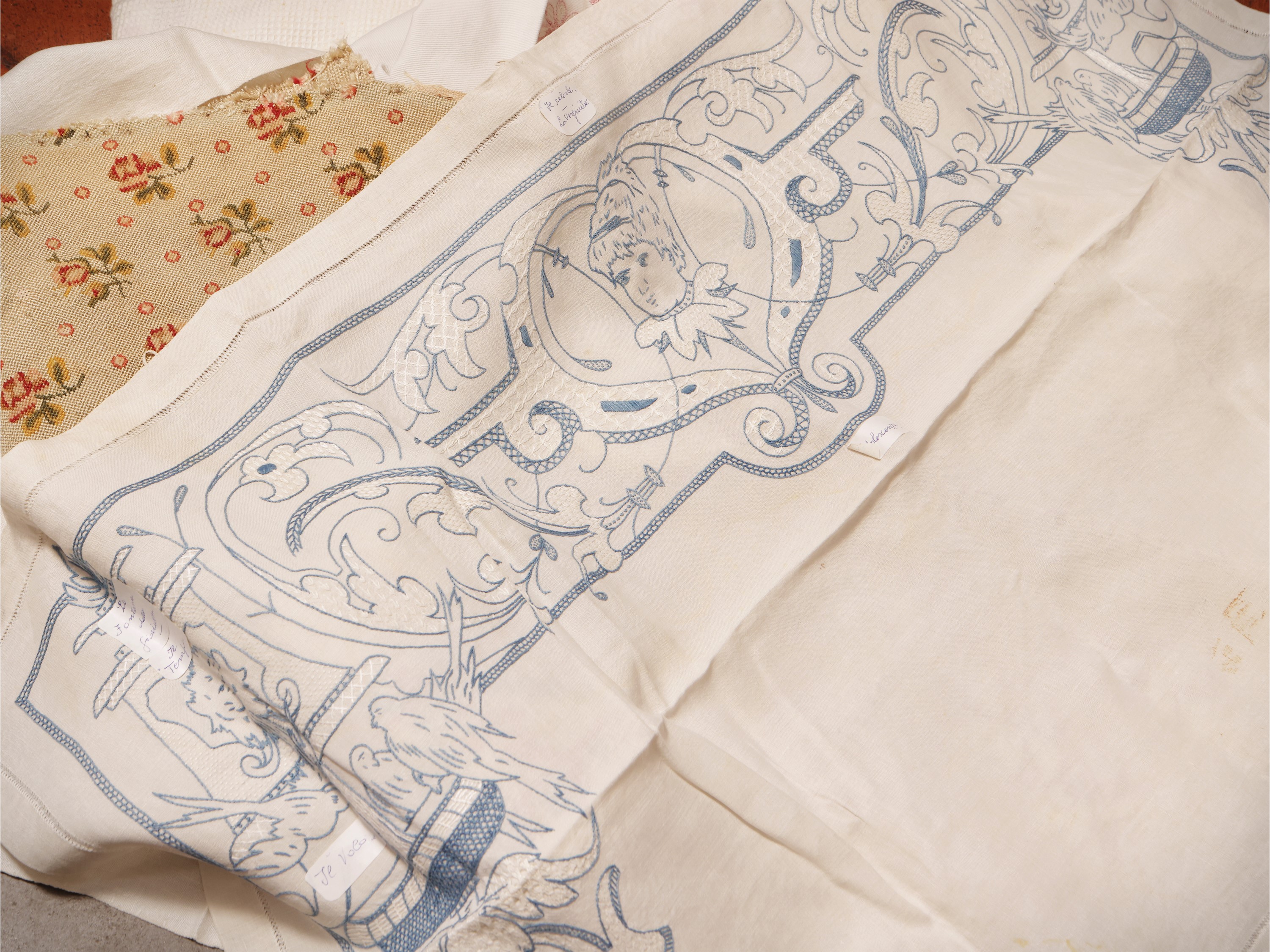 Assortimento di ricami