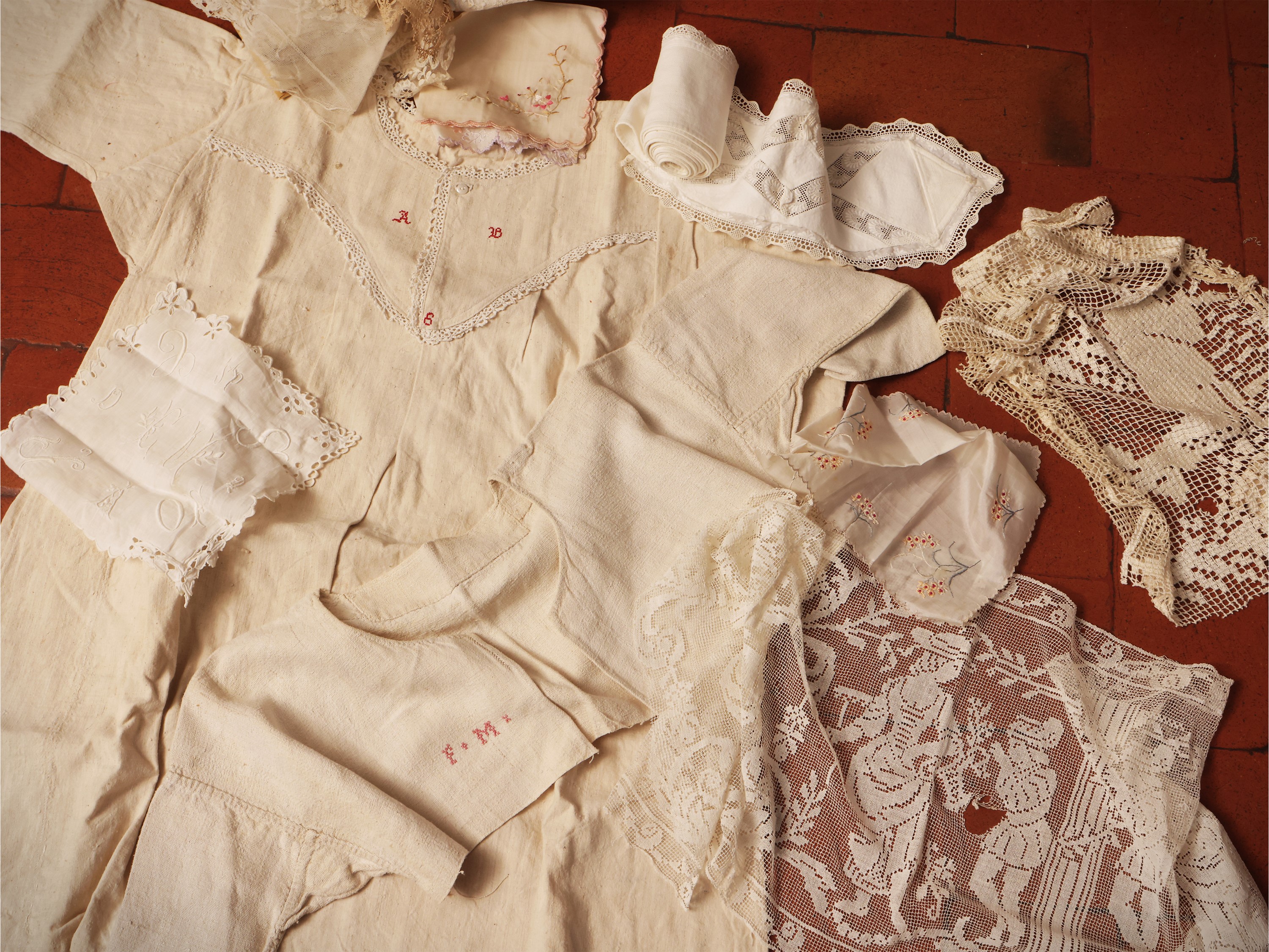 Assortimento di ricami