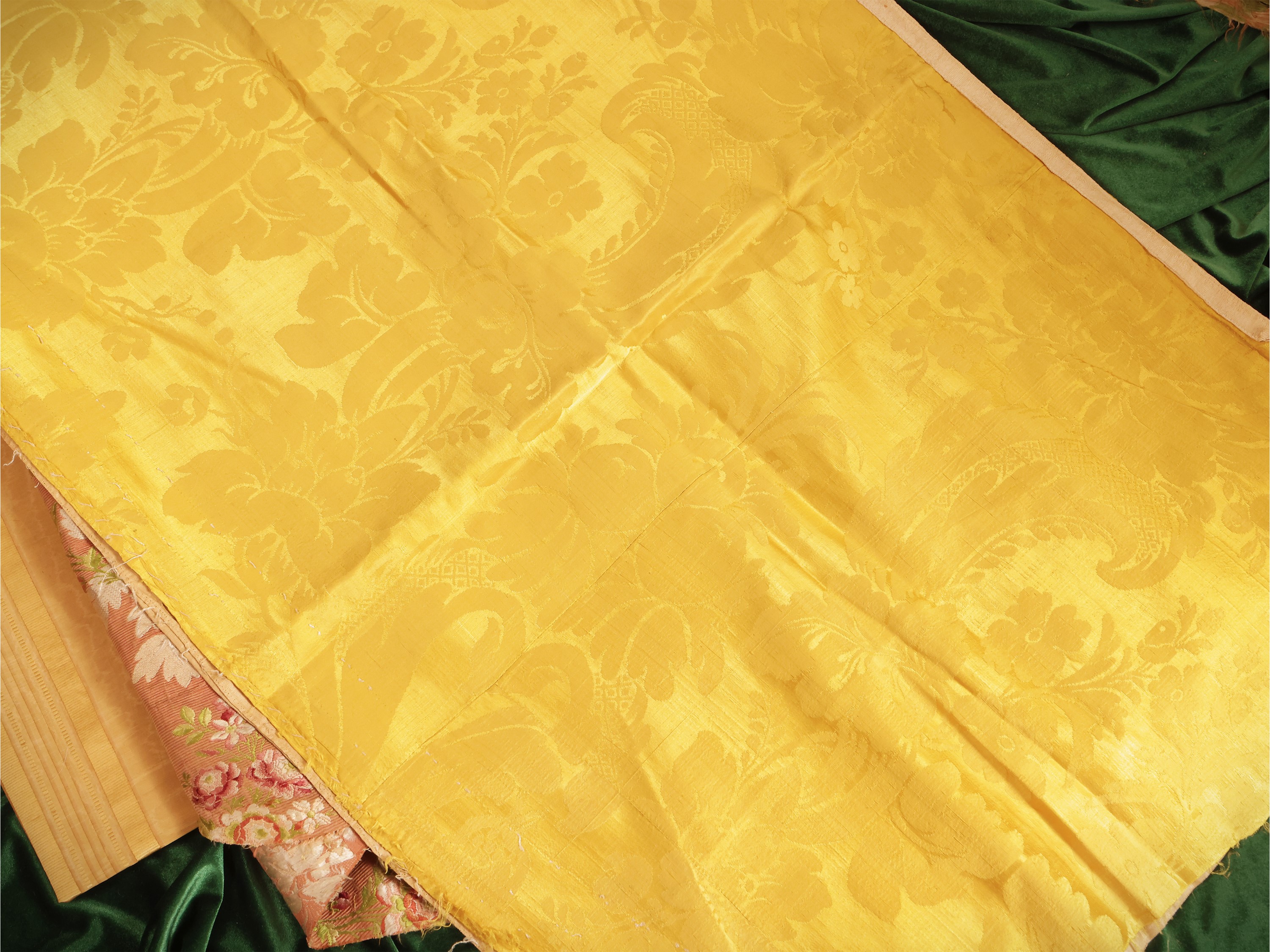 Varietà di tessuti d'epoca