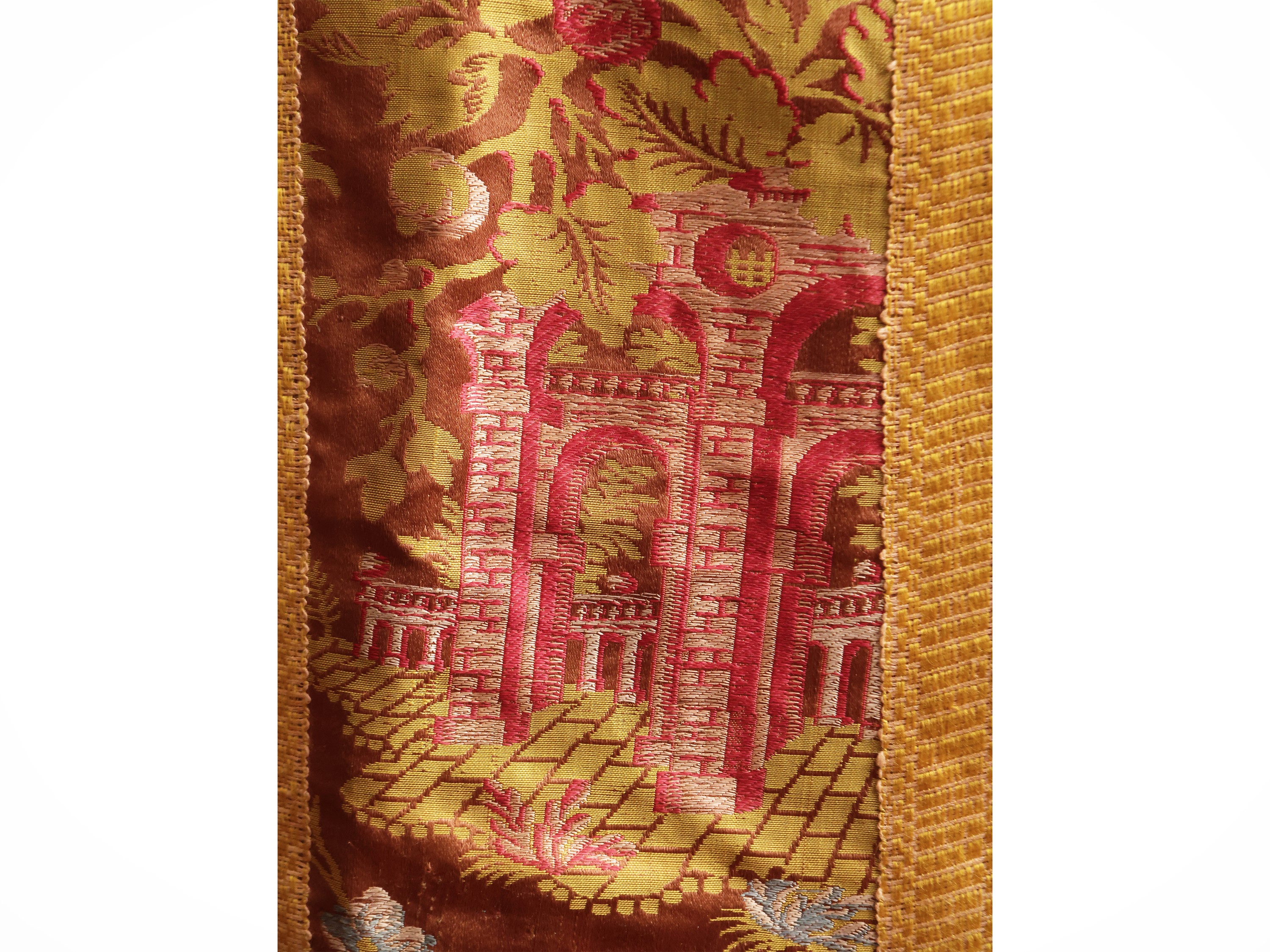 Due pianete in damasco di seta