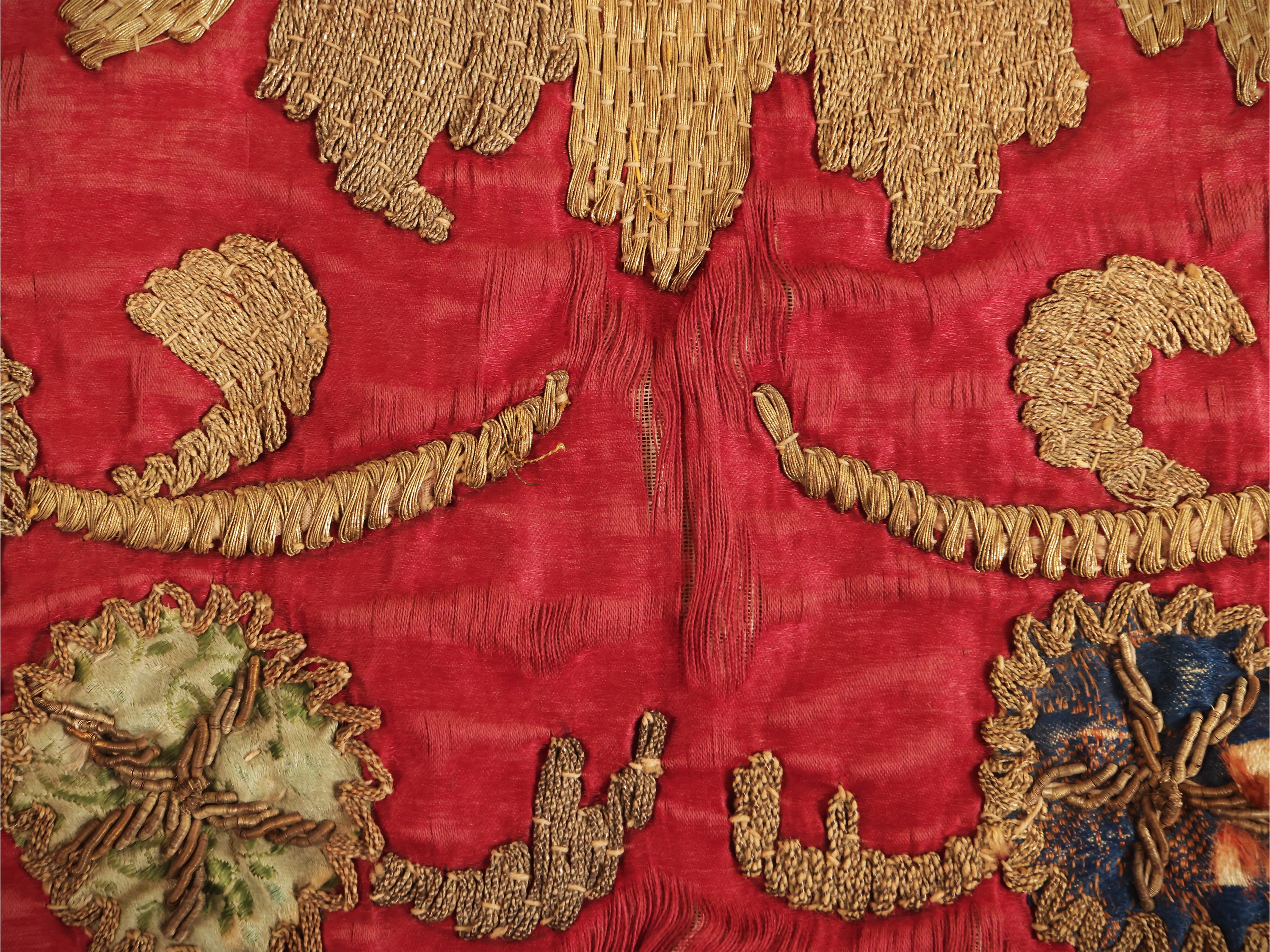 Due paliotti liturgici