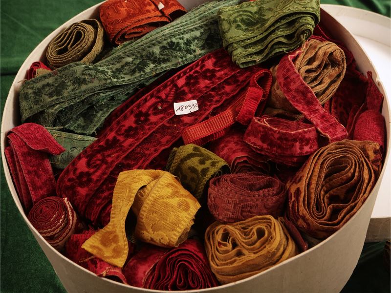 Assortimento di bordure in velluto