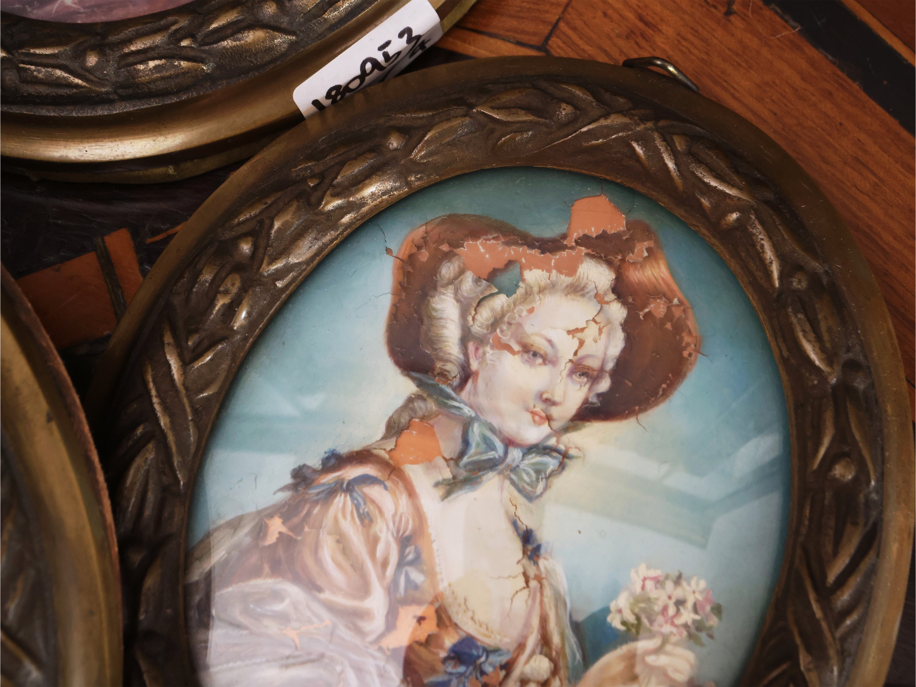 Raccolta di Quattro Miniature Raffiguranti Ritratti Femminili