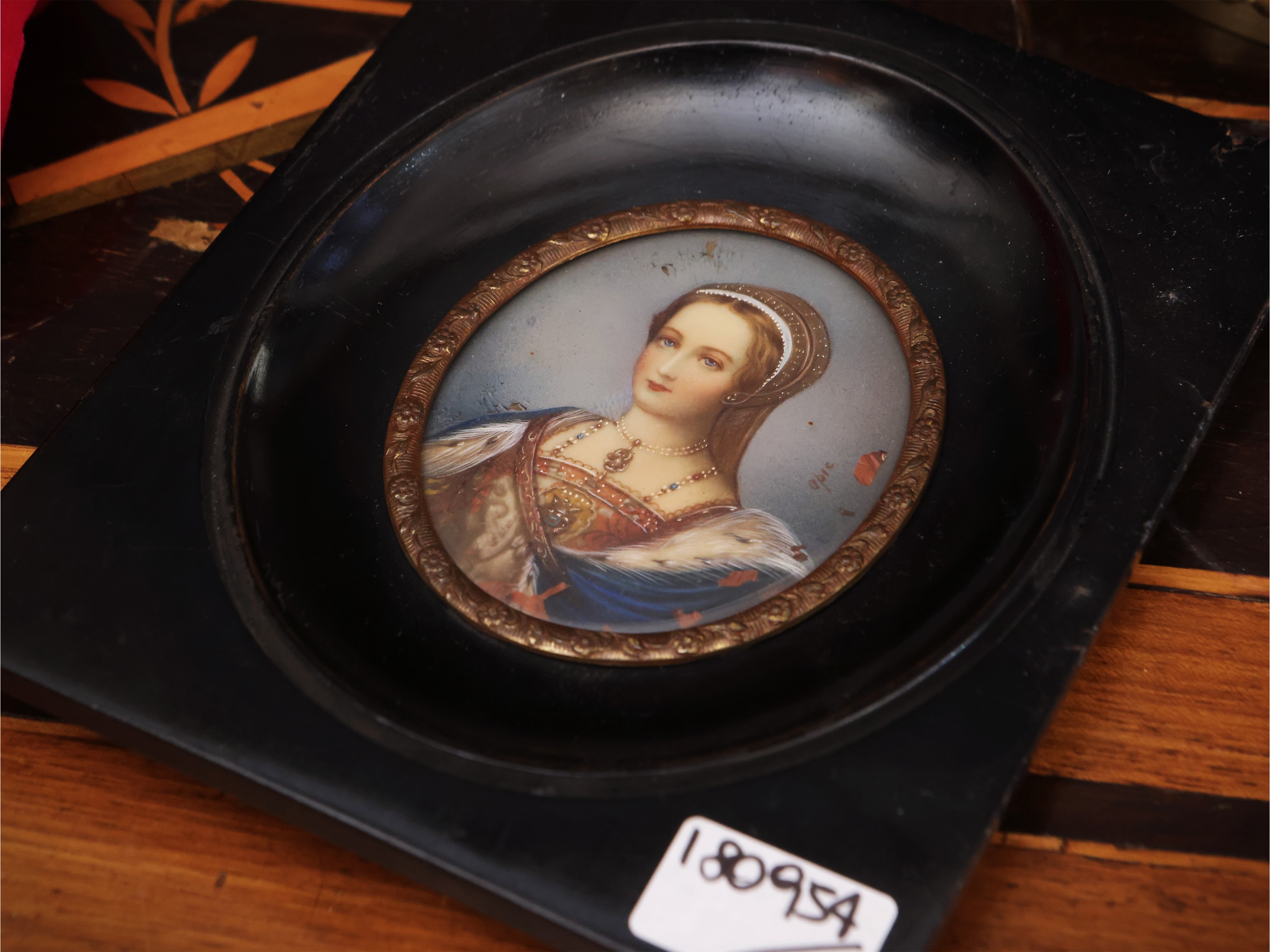 Tre Miniature