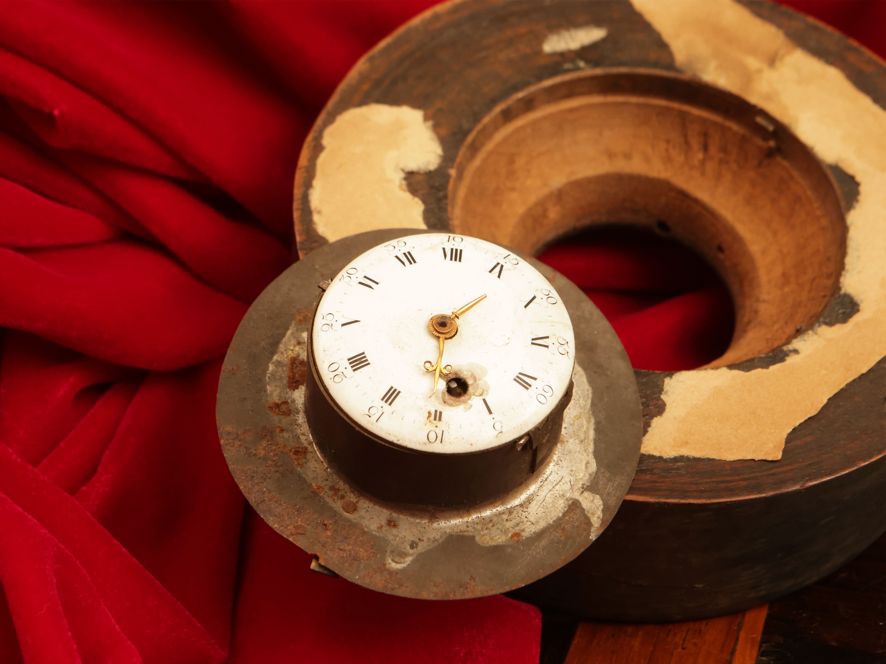 Curiosità d'epoca, collezione di oggetti decorativi del XIX/XX secolo