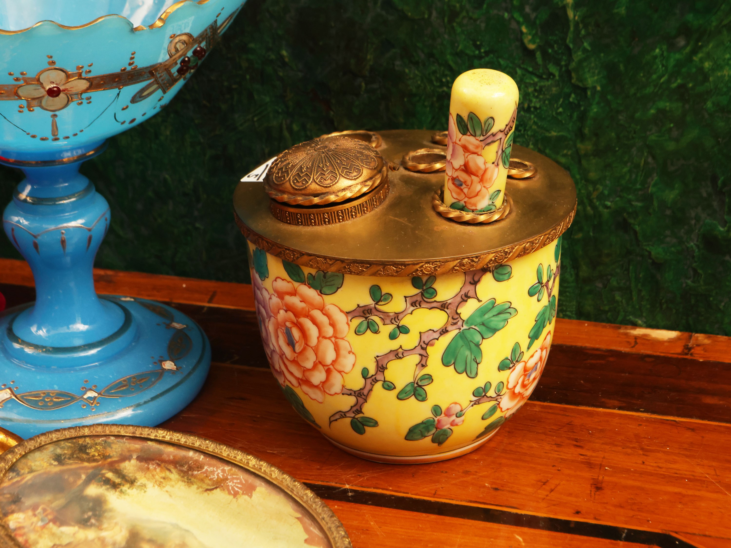 Curiosità d'epoca, collezione di oggetti decorativi del XIX/XX secolo