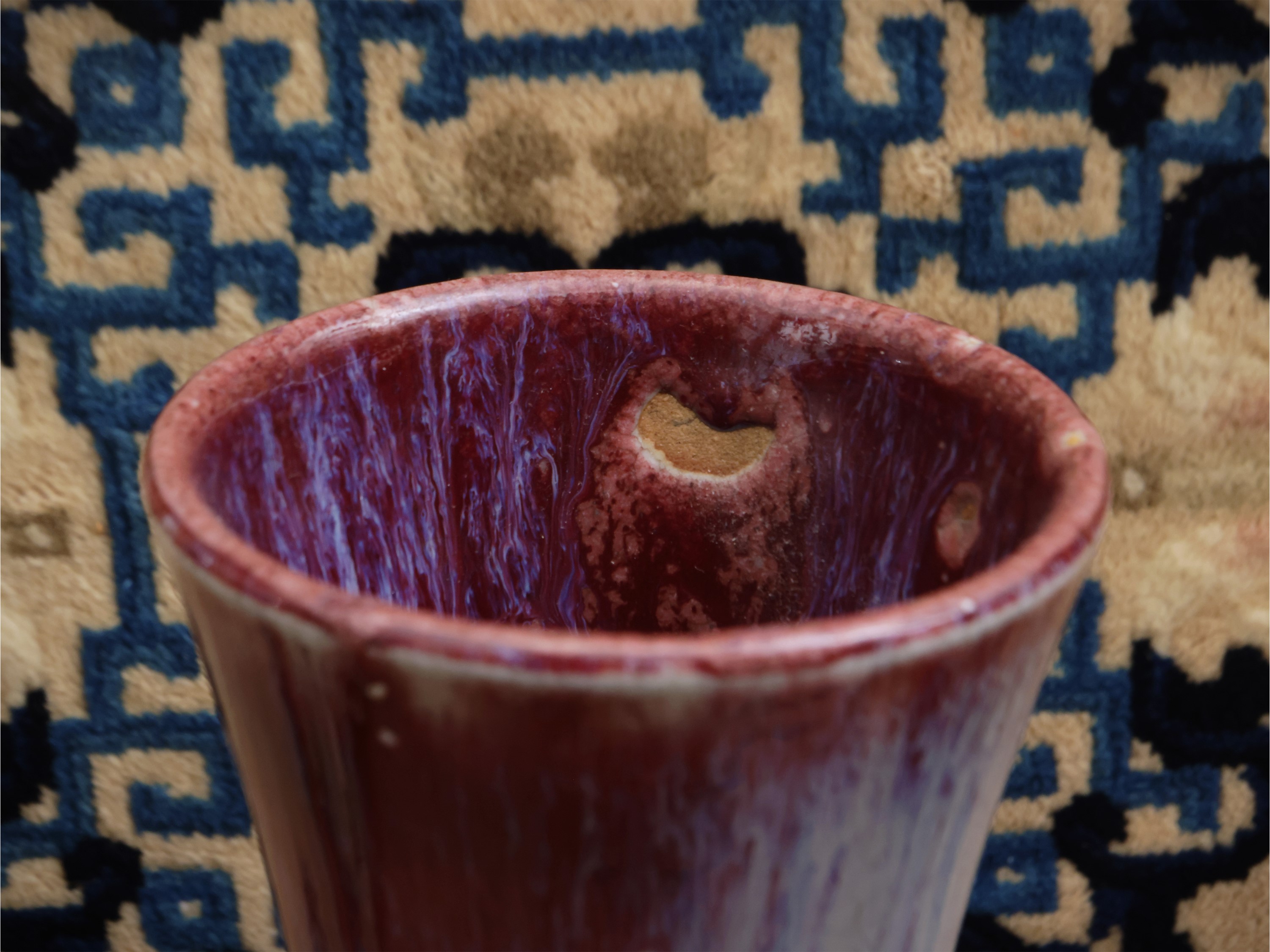 Vaso in porcellana a smalto rosso flambé