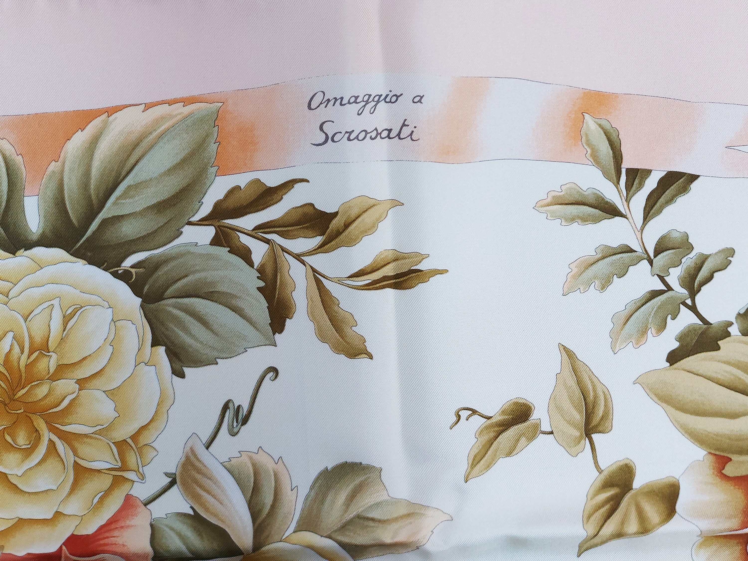 Salvatore Ferragamo - Foulard in Seta a Motivo Floreale