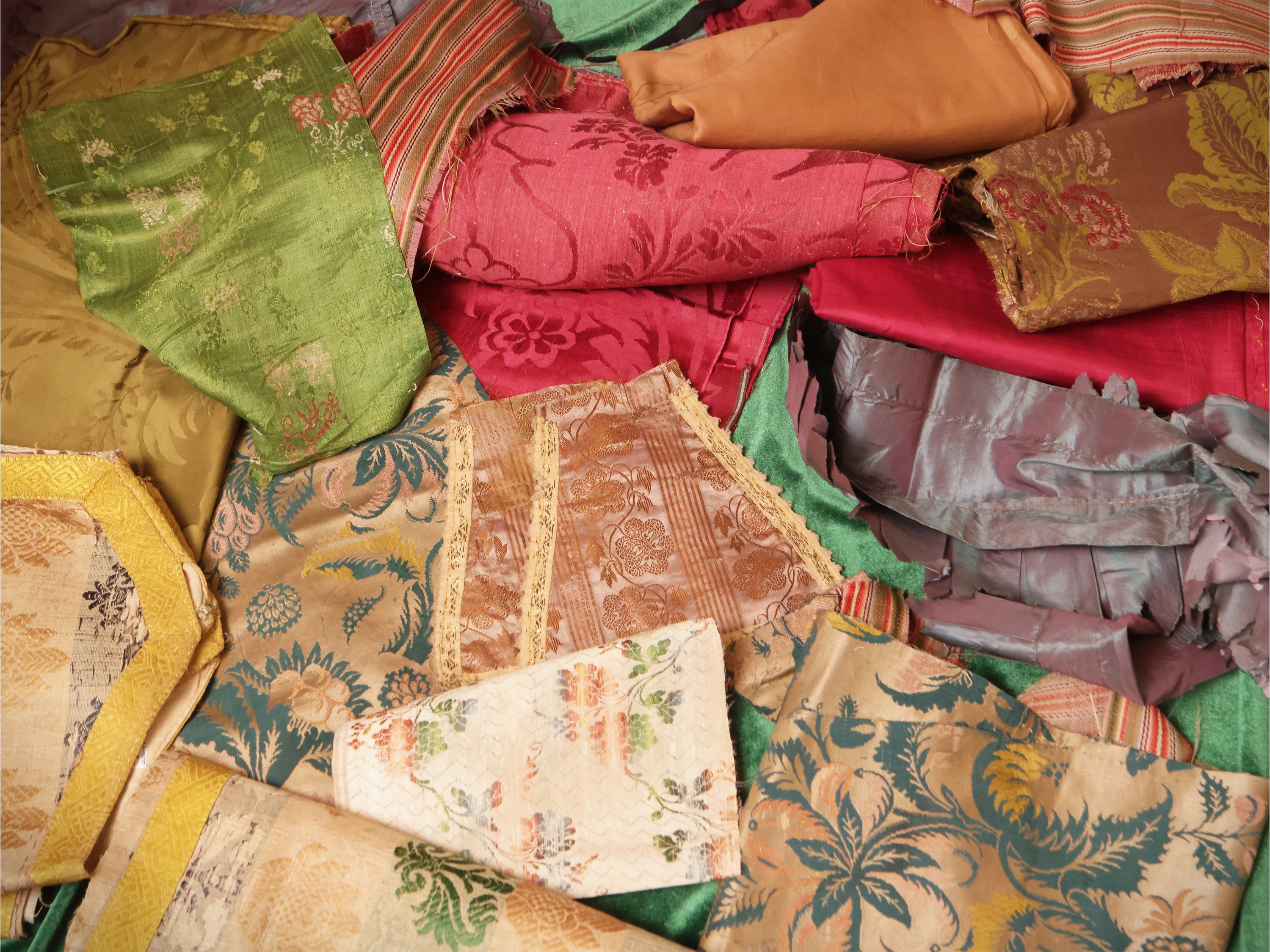 Assortimento di scampoli di tessuti