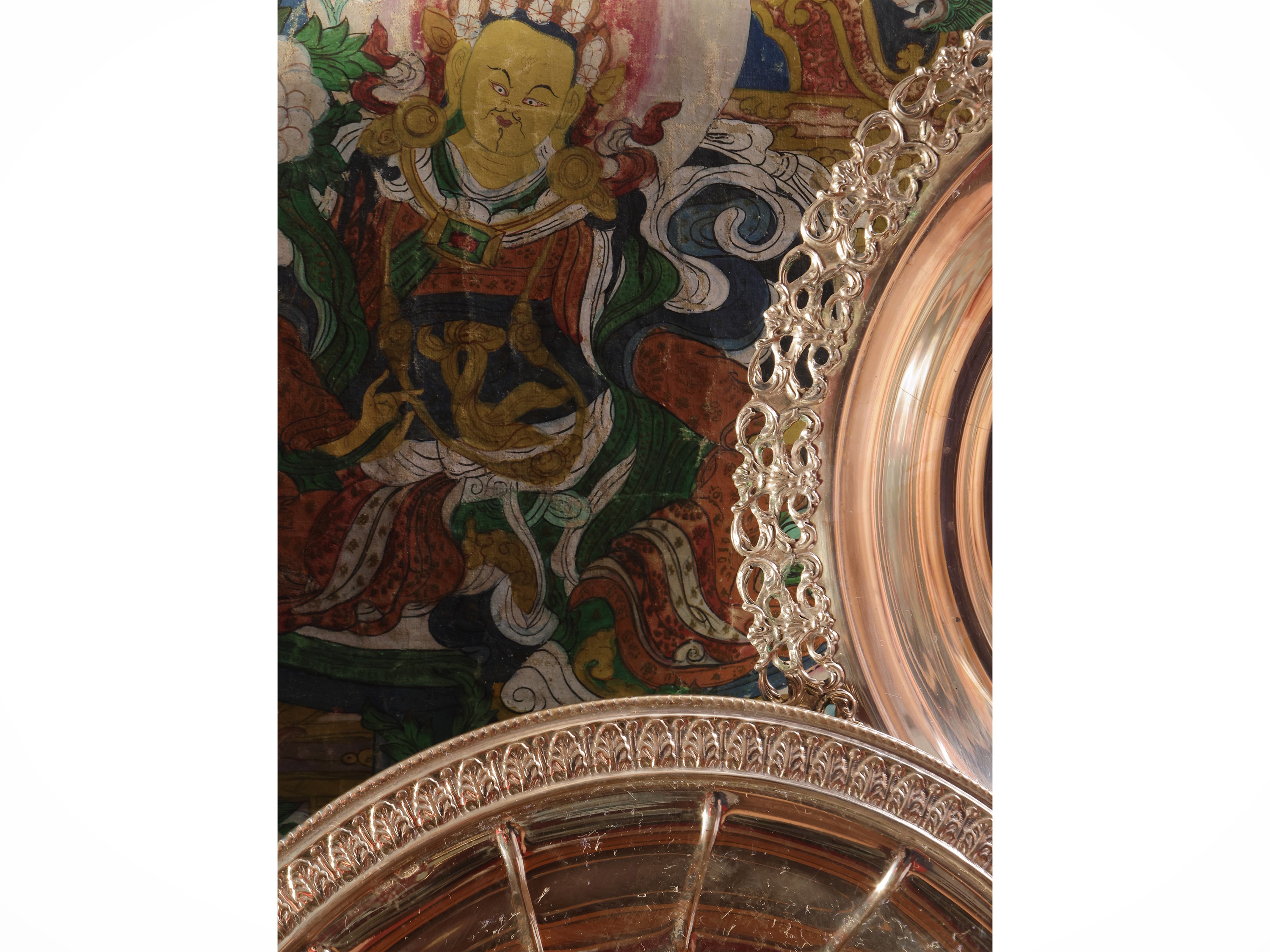 Due vassoi centrotavola in argento