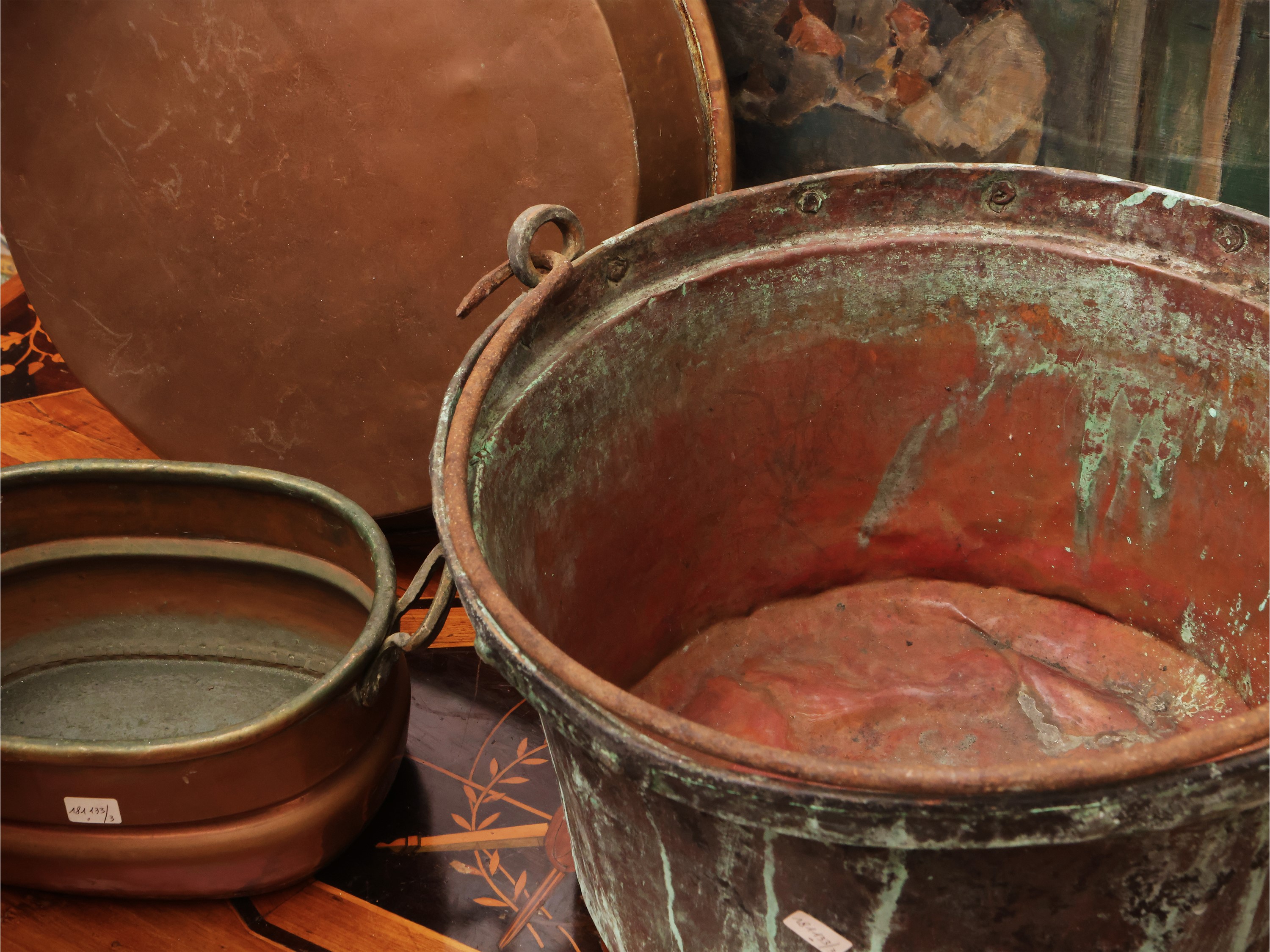 Tre Complementi di Arredo Rustici in Rame