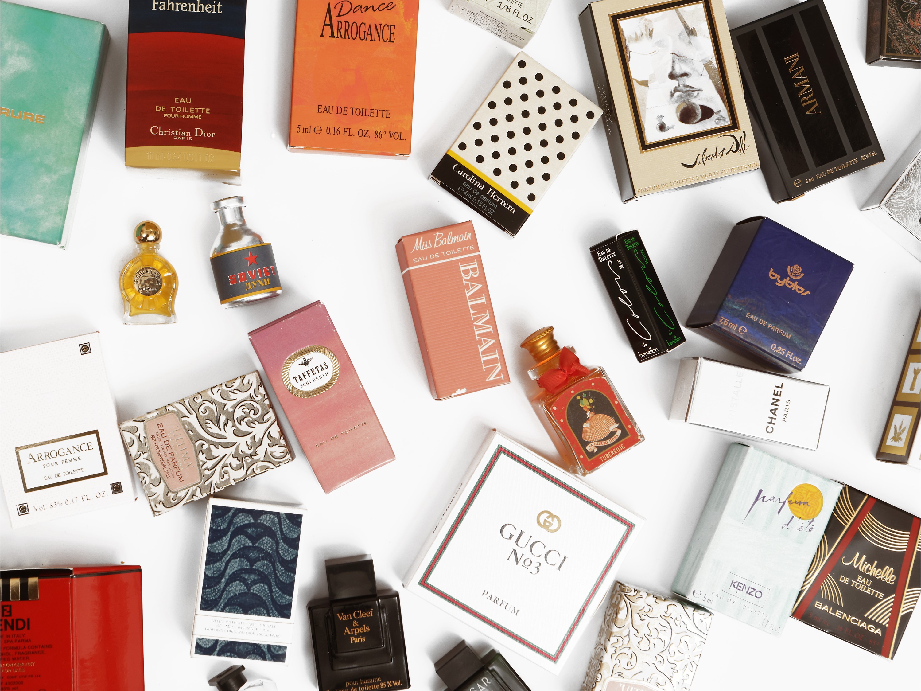 Grande Lotto di Profumi Mignon da Collezione