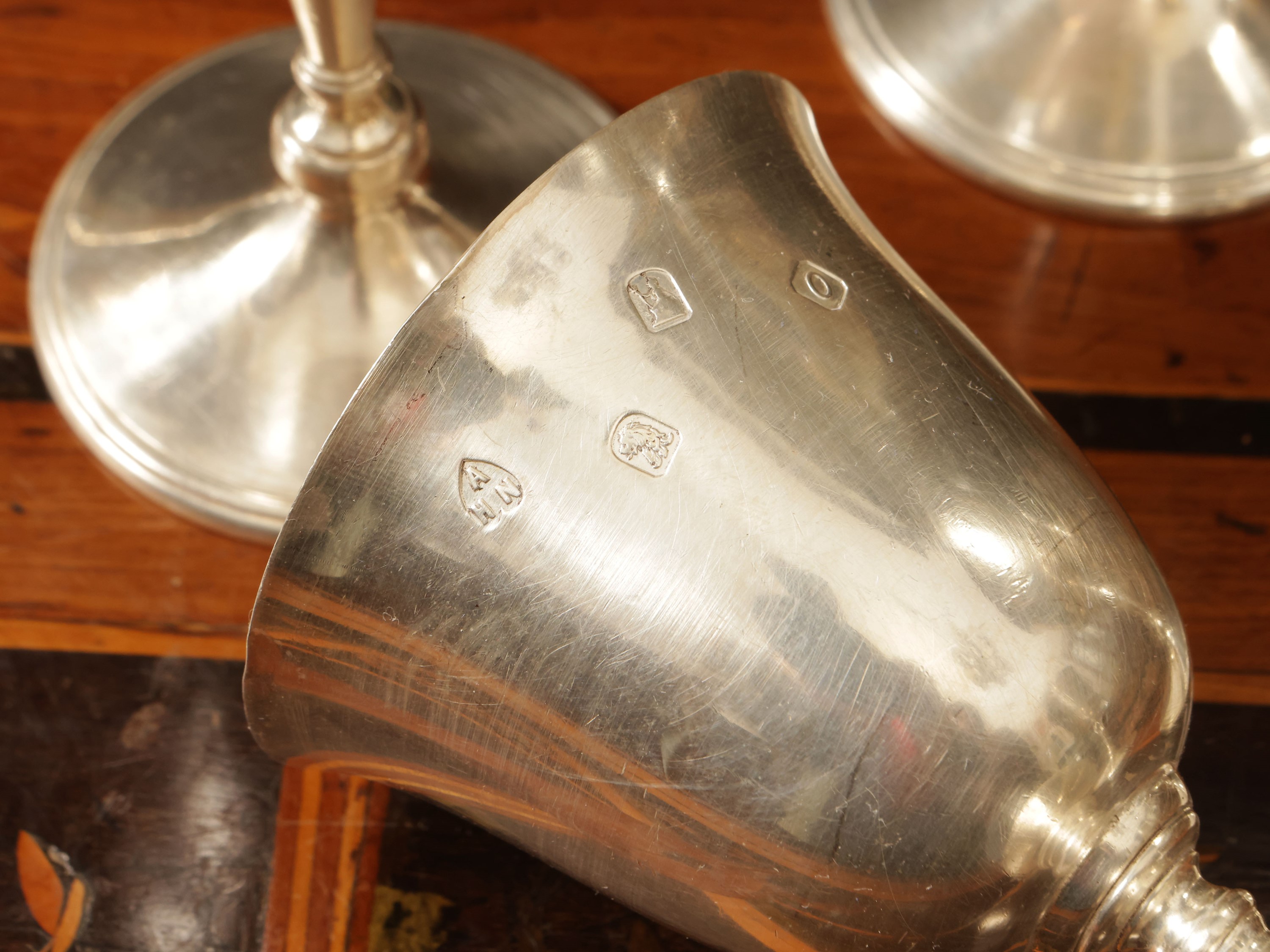 Serie di otto calici in argento