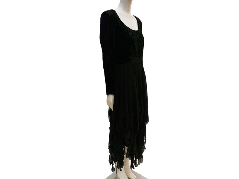 Faini Alta Moda, Abito lungo da sera in velluto e chiffon