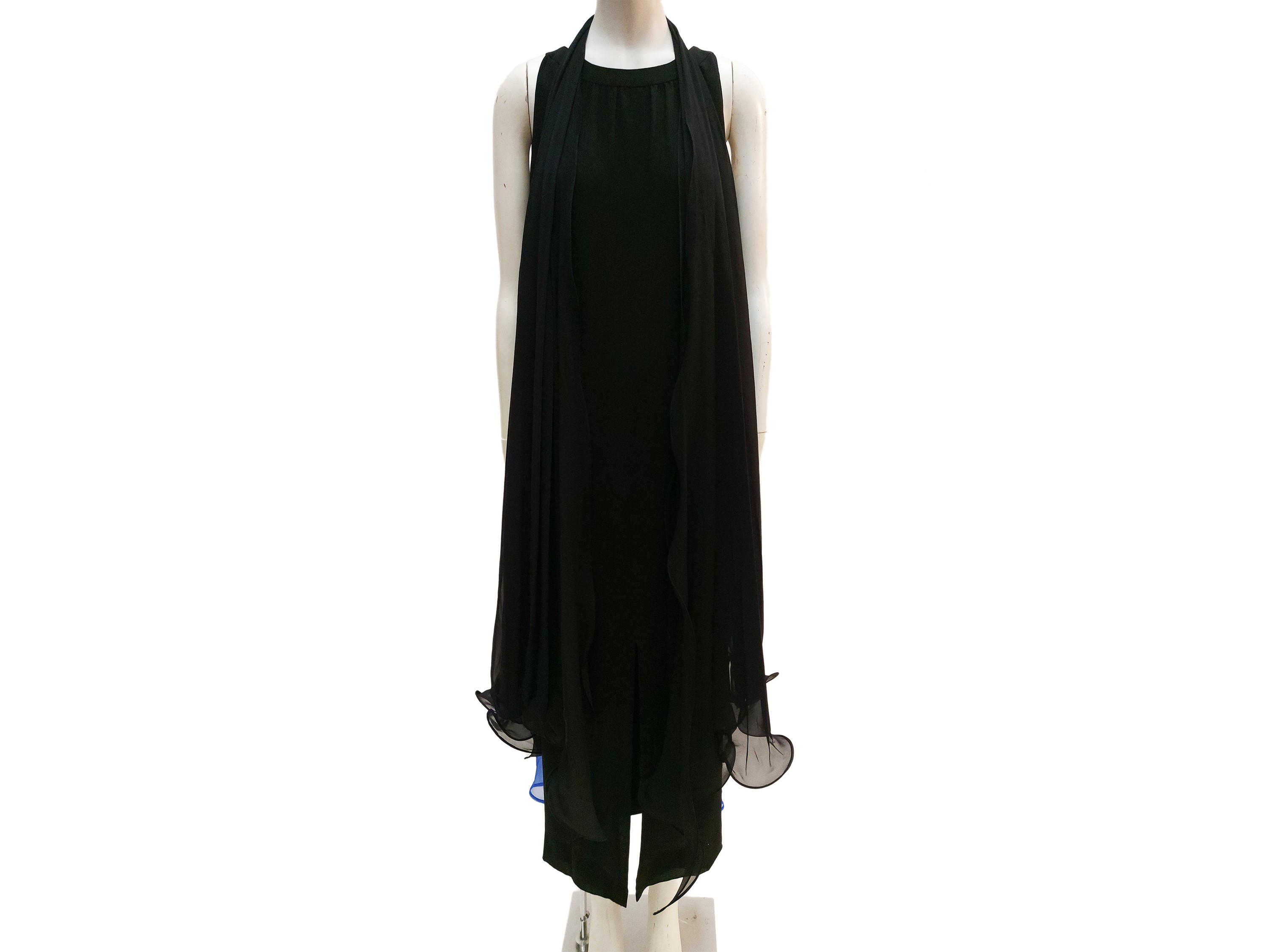 Abito midi a tunica in seta nera con inserto in chiffon blu elettrico e sciarpa coordinata