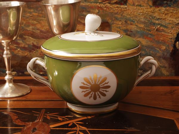 Porcelain mug for mothers giving birth, Richard Ginori