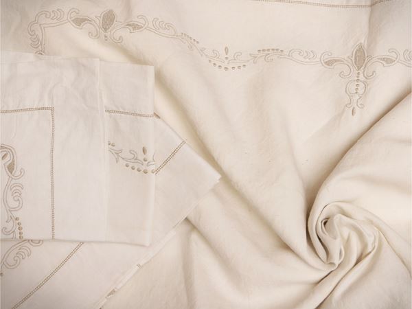 Ivory linen double sheet
