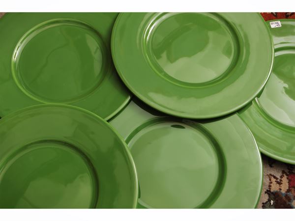 Series of twenty Este ceramic chargers