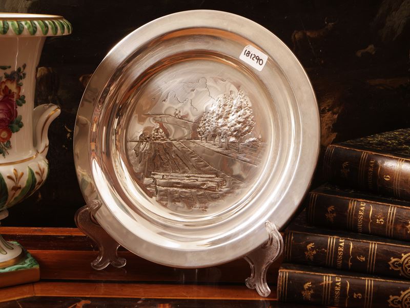 Piatto decorativo in argento