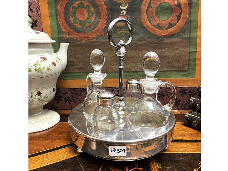 Christofle, Cruet in metallo argentato con ampolle in vetro
