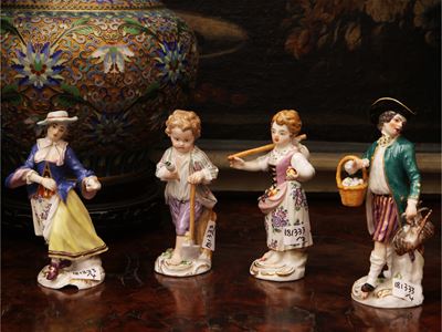 Porcellana di Meissen, Quattro figure: Coppia di contadini, Pollaiolo e figura femminile