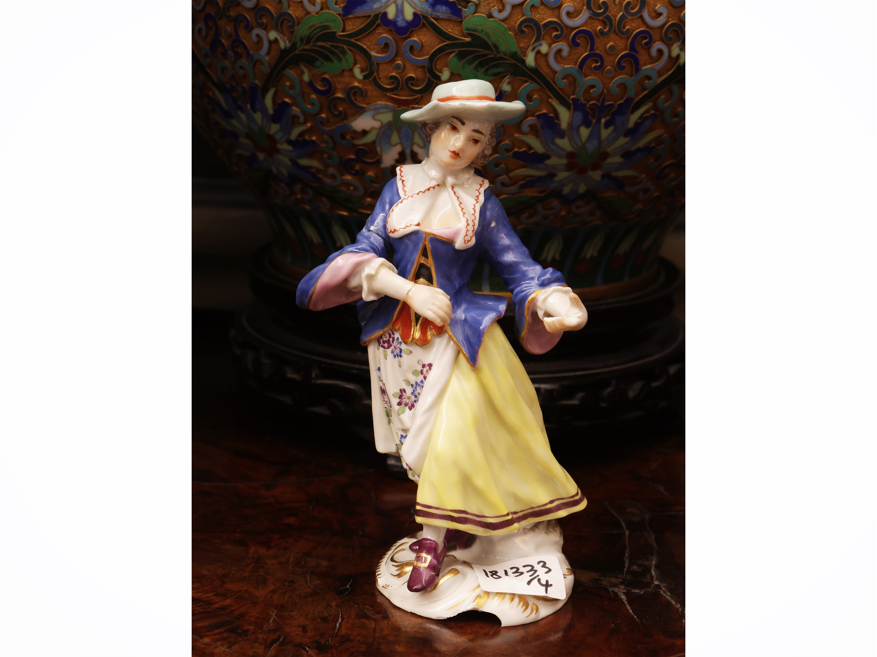 Porcellana di Meissen, Quattro figure: Coppia di contadini, Pollaiolo e figura femminile