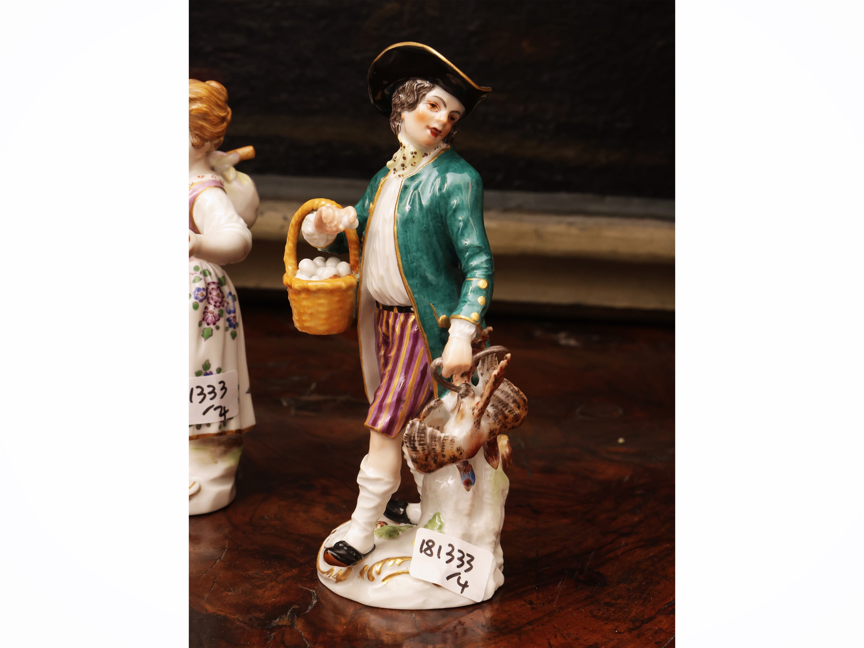Porcellana di Meissen, Quattro figure: Coppia di contadini, Pollaiolo e figura femminile