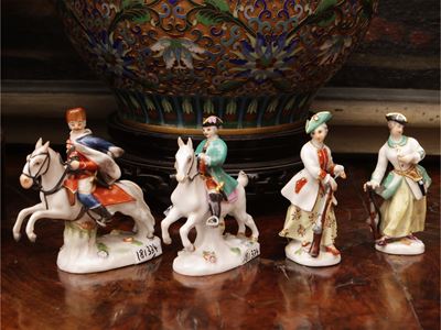 Quattro figure da collezione, porcellana di Meissen, XX secolo