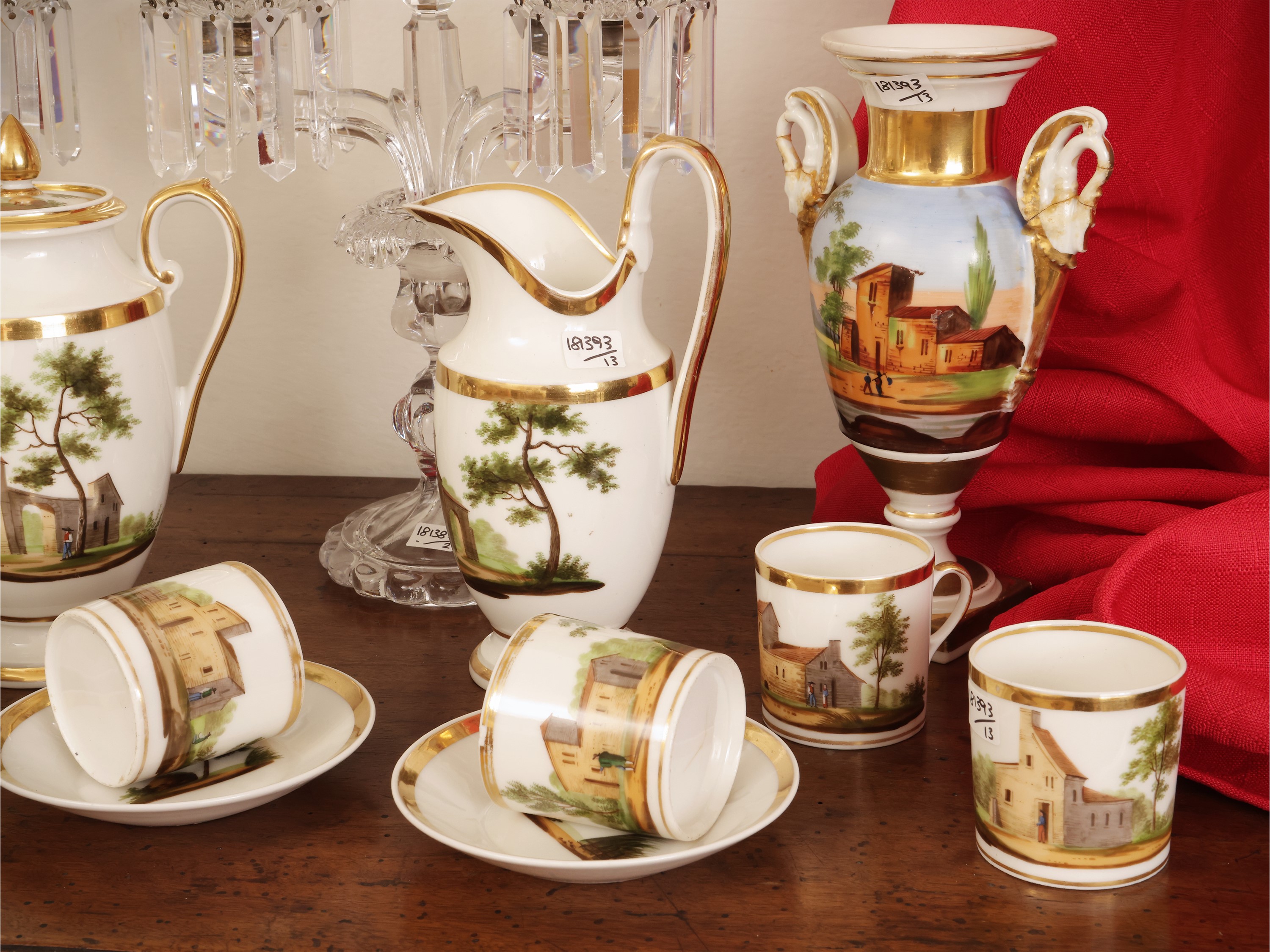 Set da caffè in porcellana, metà del XIX secolo