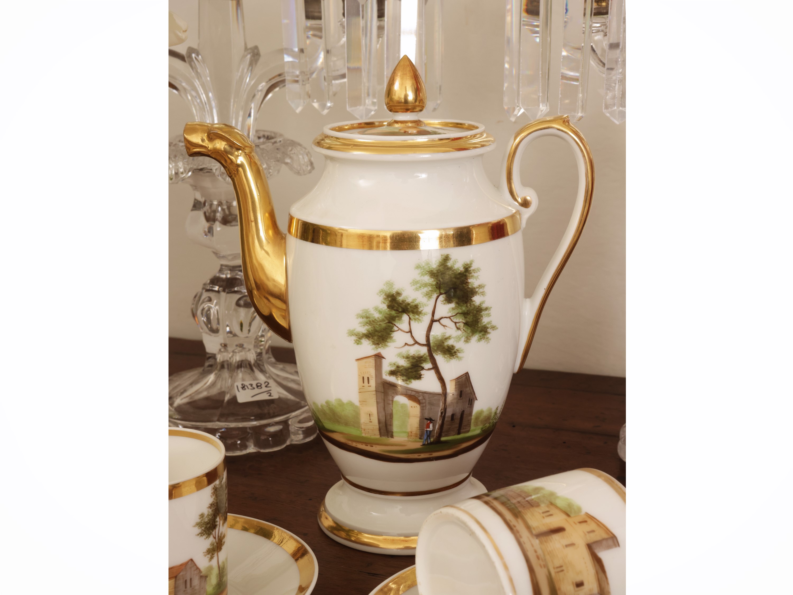 Set da caffè in porcellana, metà del XIX secolo