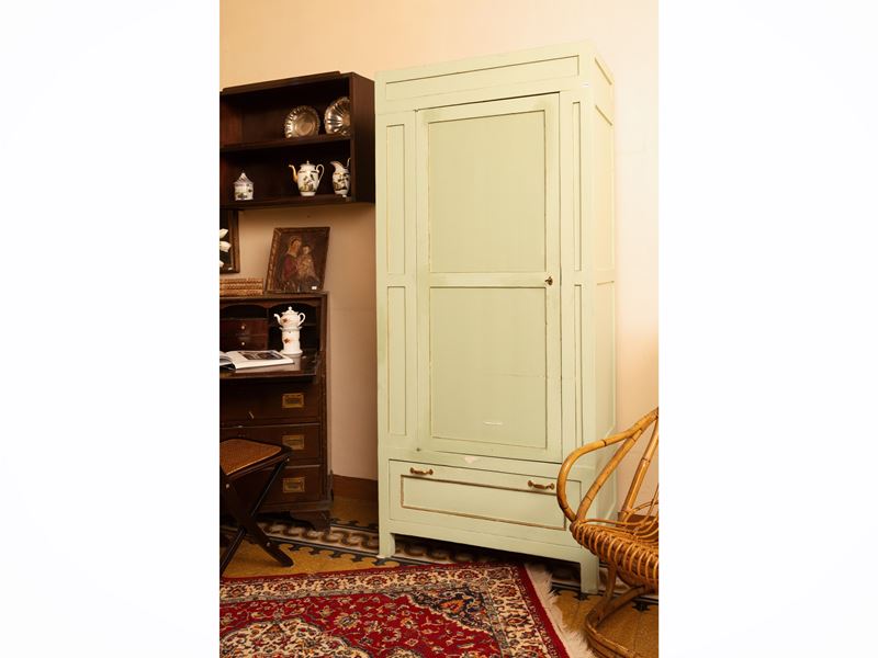 Armadio guardaroba in gattice laccato verde chiaro