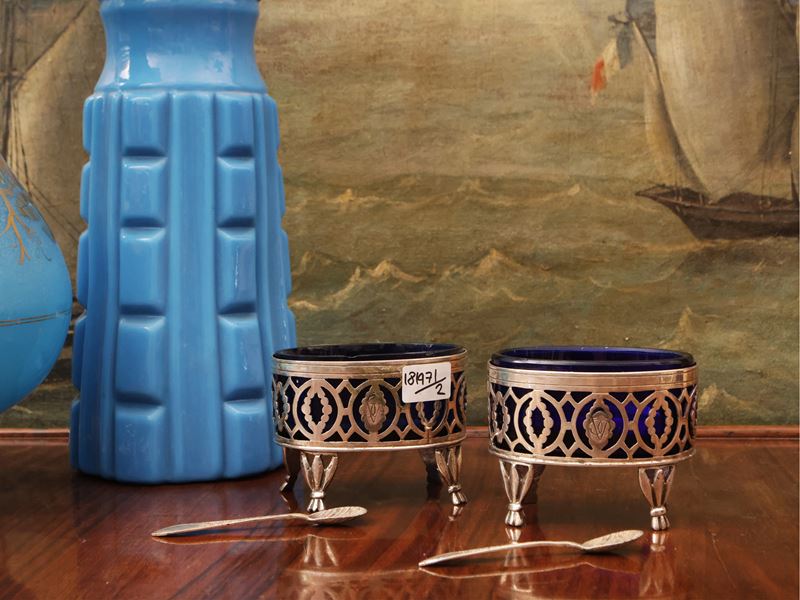 Coppia di saliere in argento