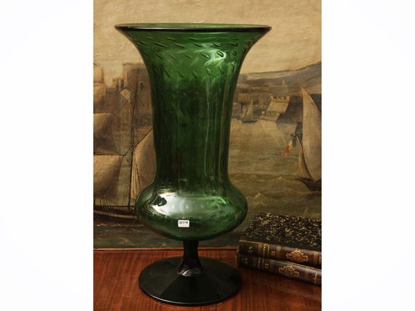 Large green glass vase from Empoli  - Auction The art of furnishing: auction opportunities - Maison Bibelot - Casa d'Aste Firenze - Milano