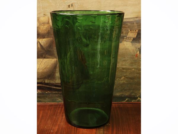 Large green glass vase from Empoli  - Auction The art of furnishing: auction opportunities - Maison Bibelot - Casa d'Aste Firenze - Milano
