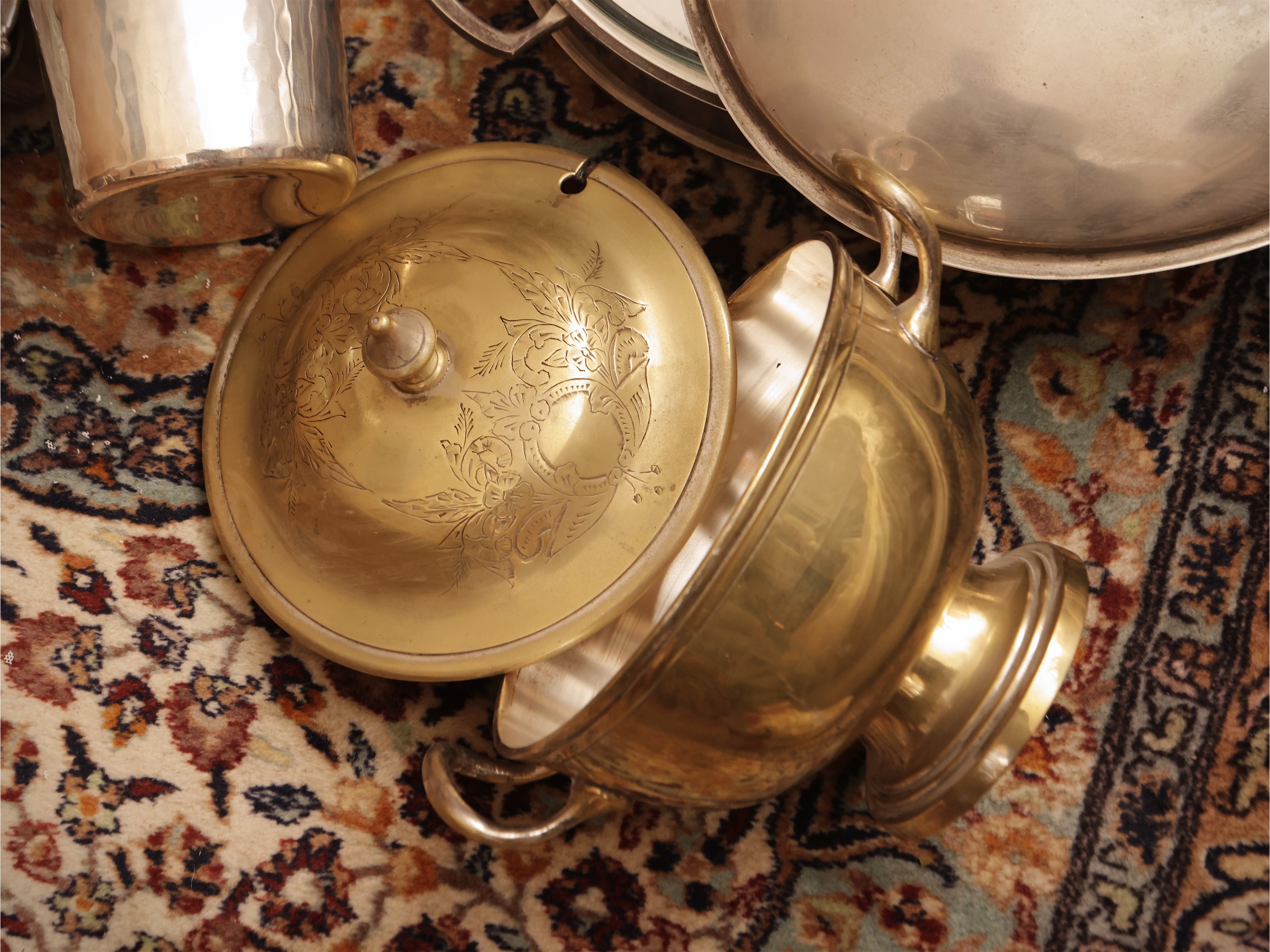 Miscellanea di curiosità e oggetti da collezione