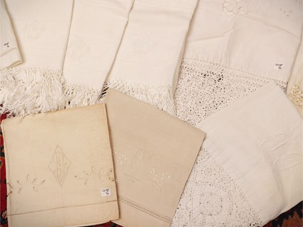 Pattern of ten vintage linen towels