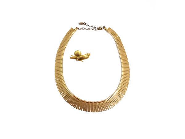 Girocollo semirigido in metallo golden tone