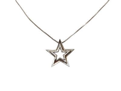 Collanina con pendente in argento 925 a forma di stella con strass