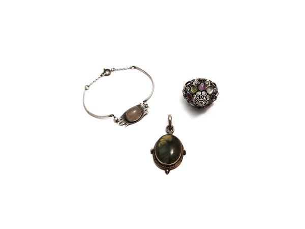 Lotto di bijoux in argento 925 e pietre dure  - Asta Vintagemania - Maison Bibelot - Casa d'Aste Firenze - Milano
