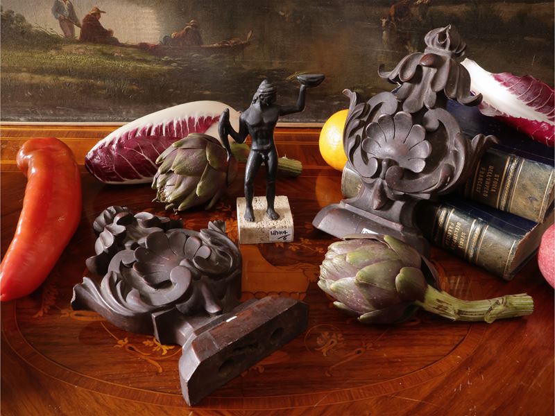 Collezione di oggetti decorativi, XIX/XX secolo