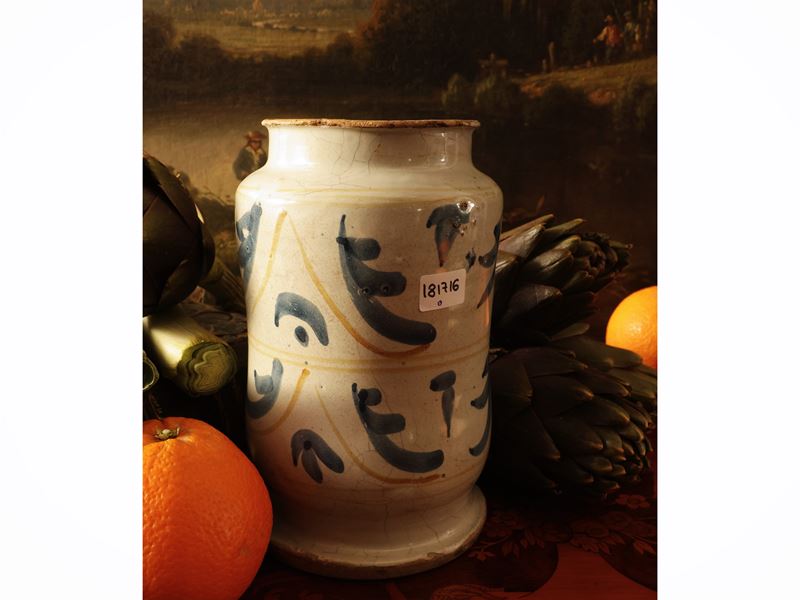 Albarello in maiolica