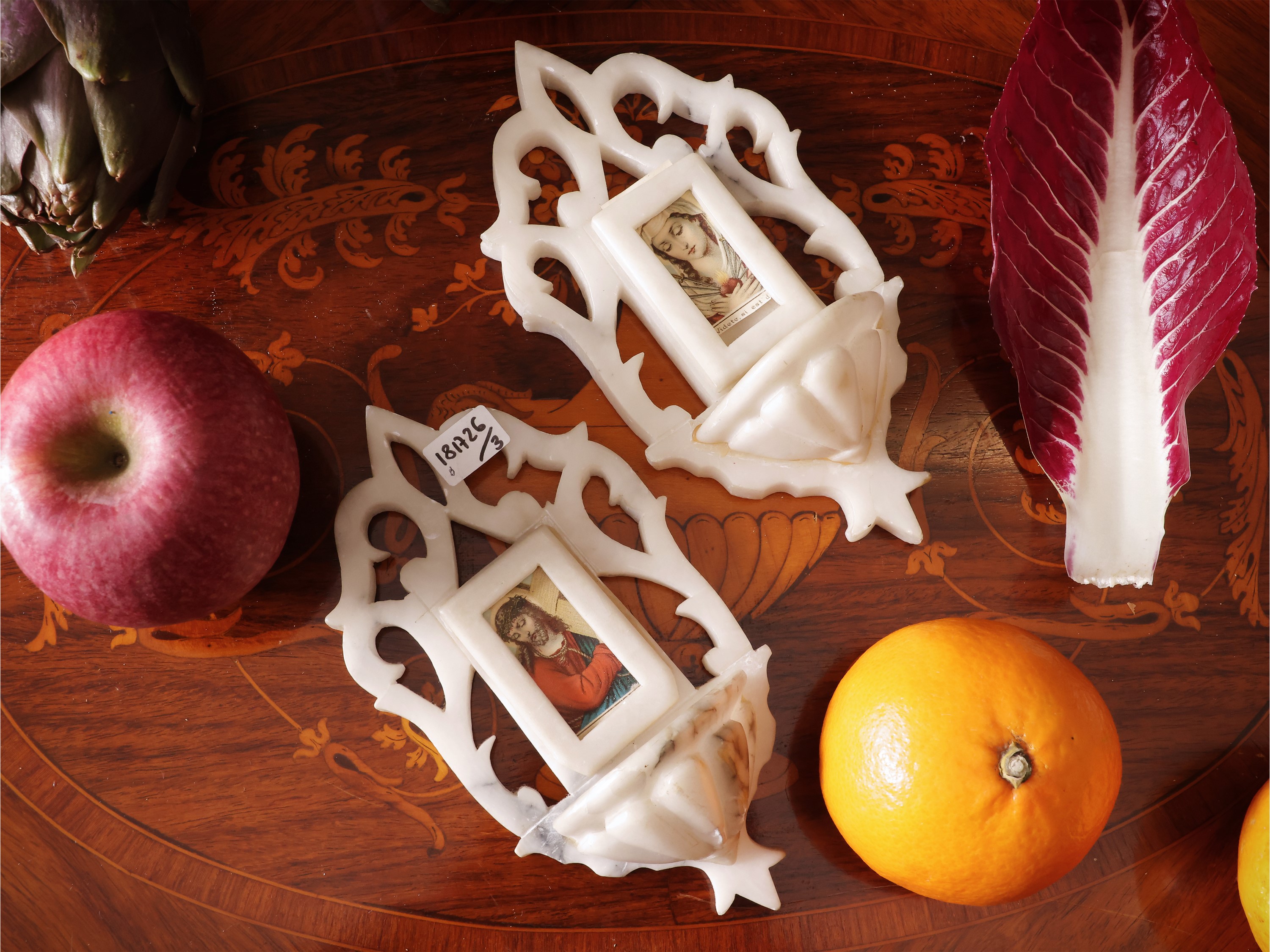 Croce astile rivestita in metallo argentato