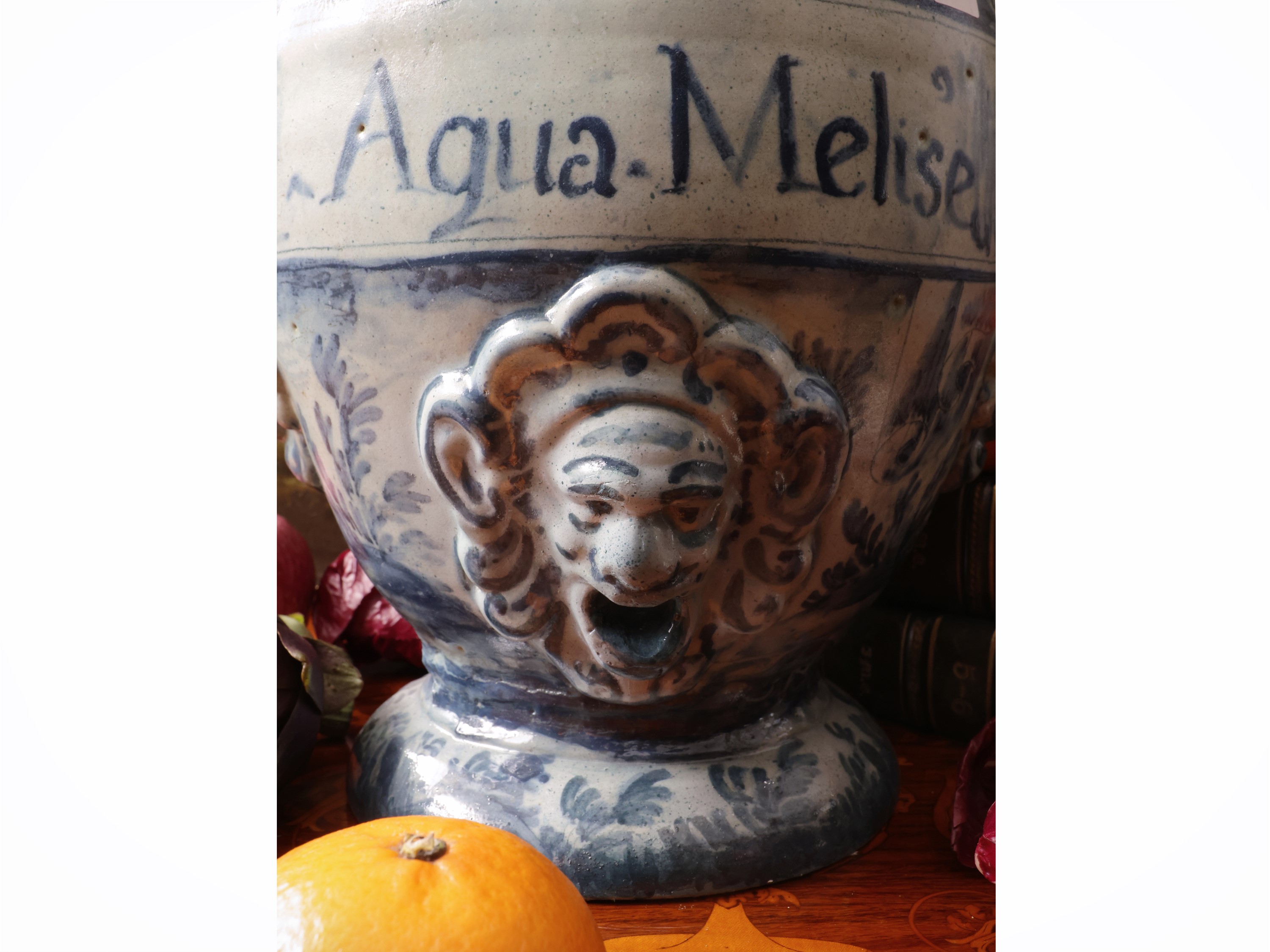 Stagnone di farmacia in maiolica, Liguria, XVIII secolo