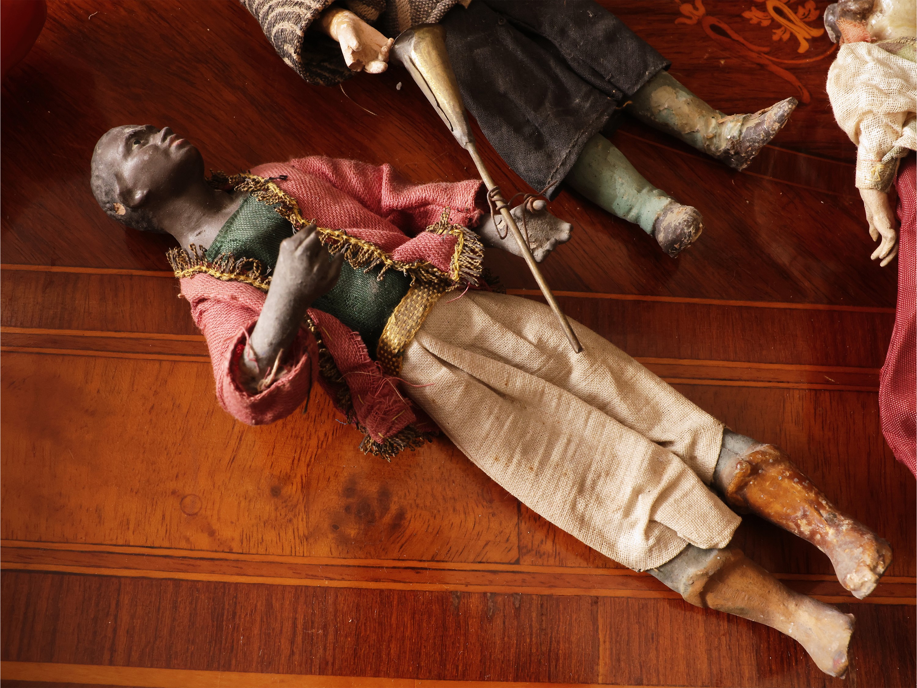 Gruppo di personaggi da presepe