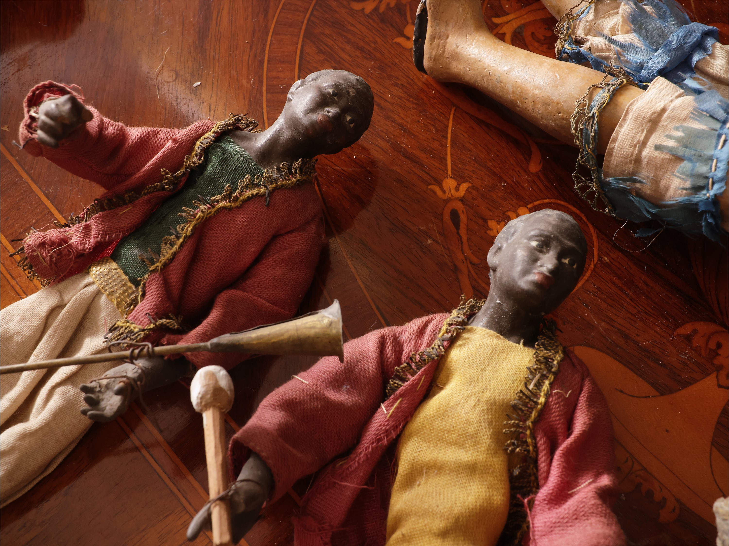 Gruppo di personaggi da presepe