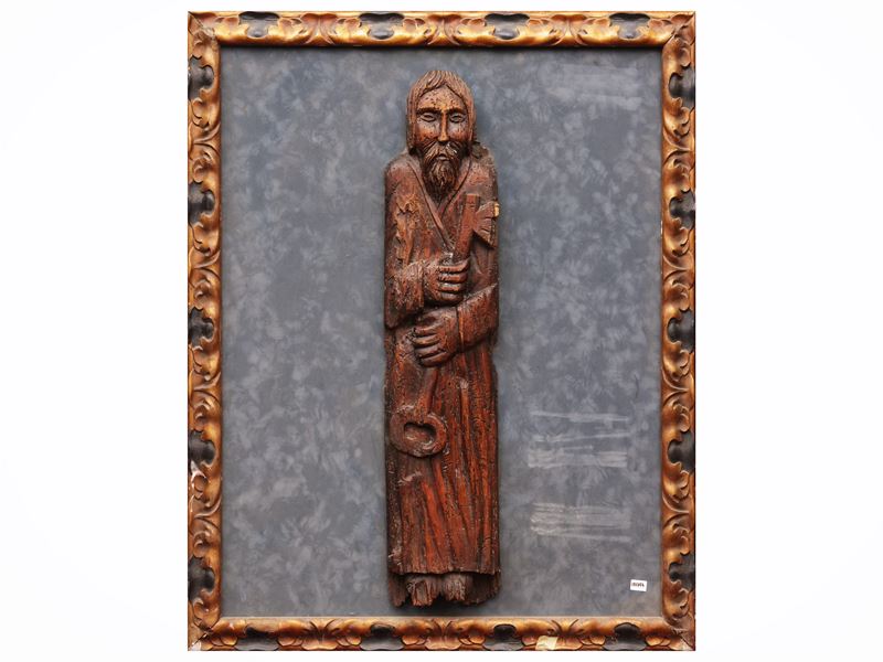 Antico frammento in legno