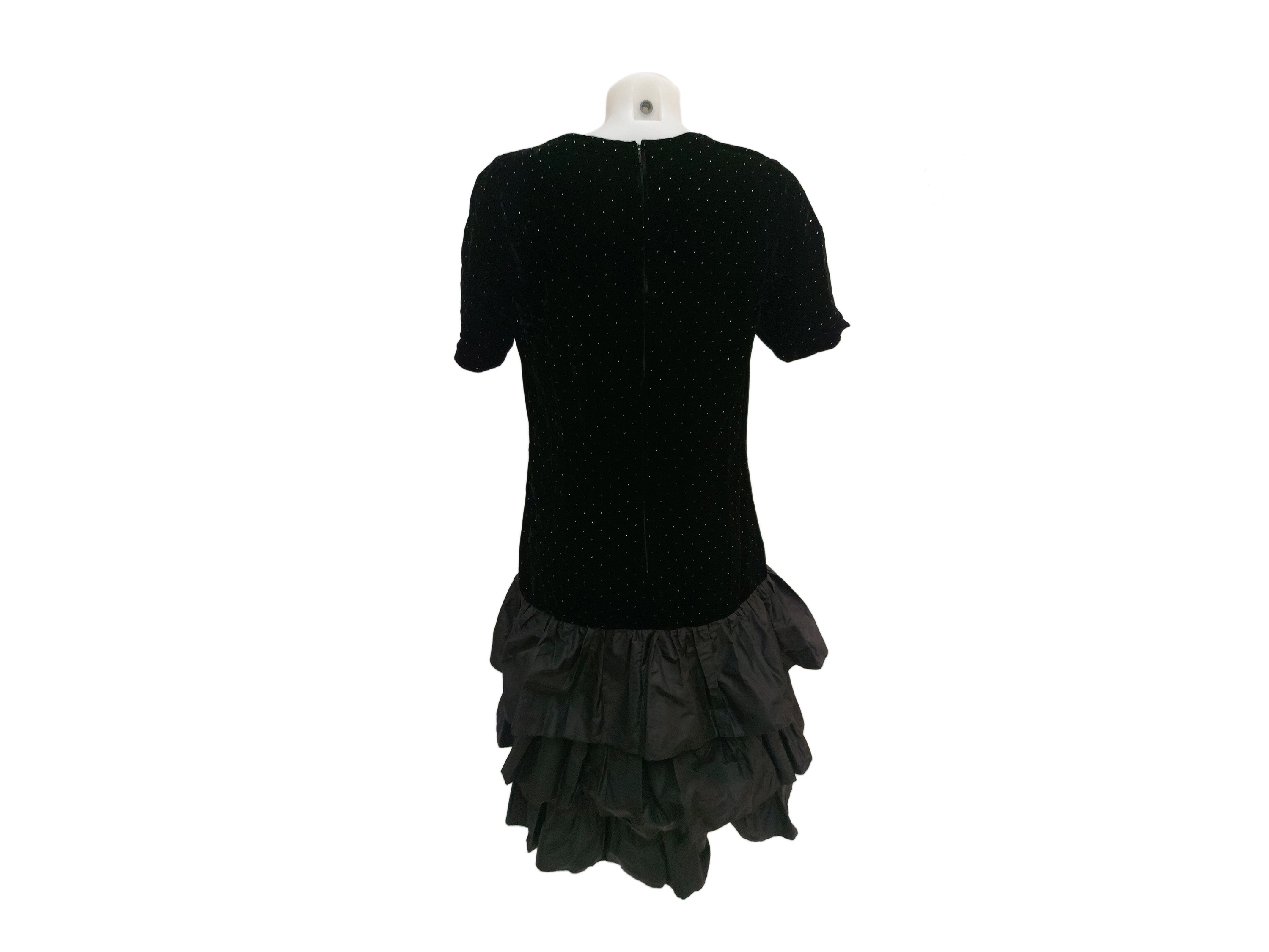 Abito in Vellulo Nero con Piccoli Strass