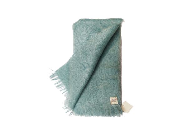 Scialle in mohair celeste  - Asta Vintagemania - Maison Bibelot - Casa d'Aste Firenze - Milano