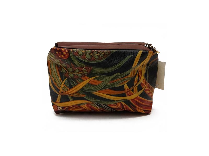 Salvatore Ferragamo, Trousse a motivo botanico in pelle