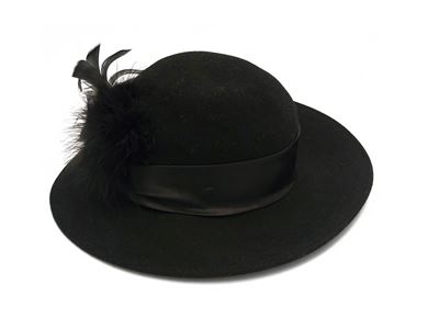 Cappello in Panno Nero